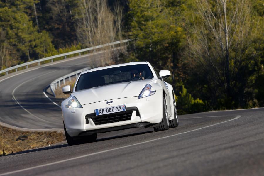  Nissan 370Z GT Edition 2011 года  (фото 9 из 36)